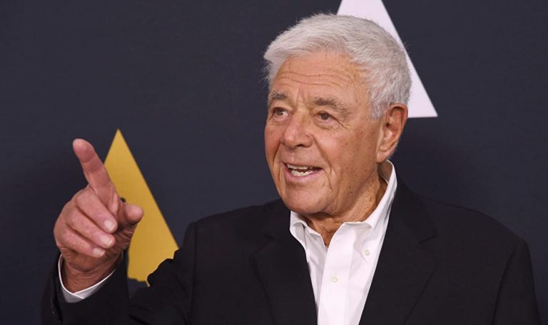Mel Gibson, Danny Glover Pay Tribute to Director Richard Donner