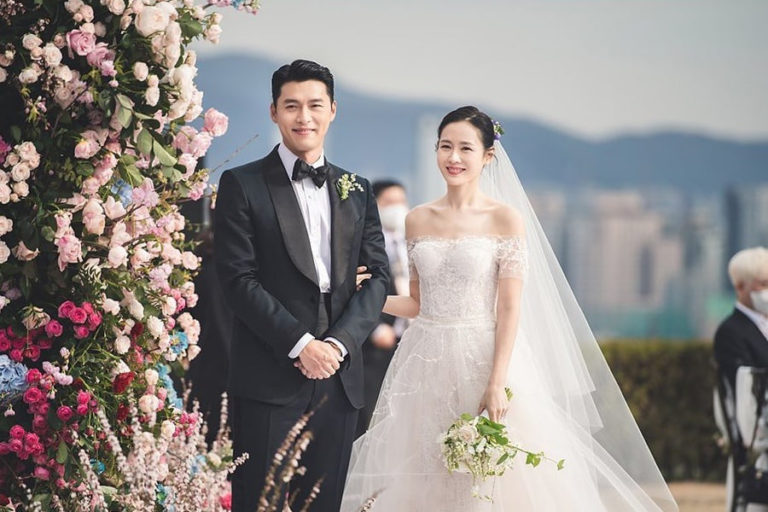 Crash Landing on You Stars Hyun Bin and Son Ye-jin Release Wedding Photos
