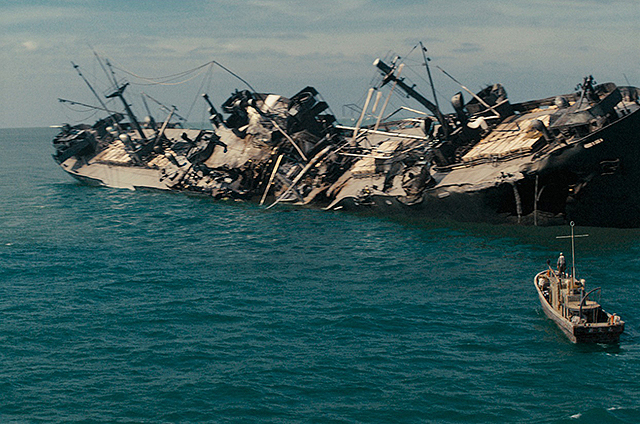 Godzilla Minus One, sinking boat