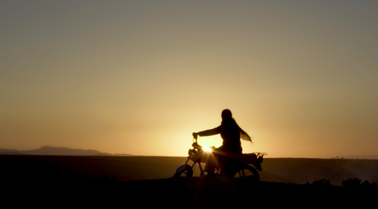 The Sundance Winning Film ‘Cutting Through Rocks’ Captures The Activism Of A Woman In Iran / DOC NYC