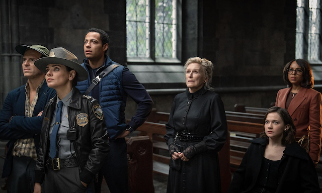 Wake Up dead Man : A Knives Out Mystery