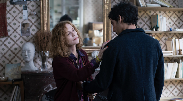 The Cannes Film Festival : Asghar Farhadi’s “Parallel Tales” / Video Review by Luis Pedron
